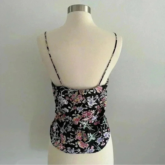 Vintage Victoria Gold Label Secret 100% Silk Floral Top Sz M - Picture 6 of 10